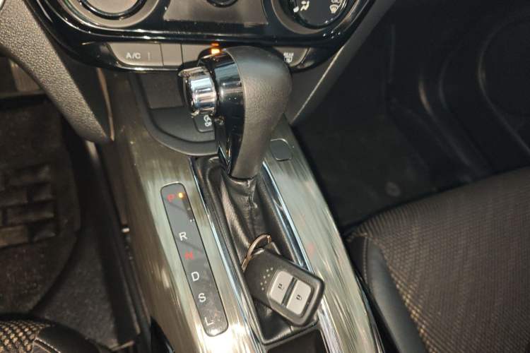 Used Honda XR-V 2017 1.8L EXi CVT Comfort Version Gear Lever
