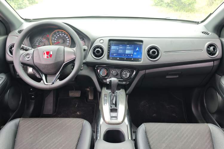 Used Honda XR-V 2017 1.5L LXi CVT Classic Edition Interior 2
