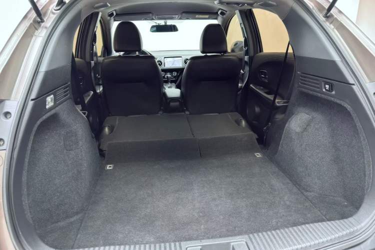 Used Honda XR-V 2017 1.5L LXi CVT Classic Edition Interior 5