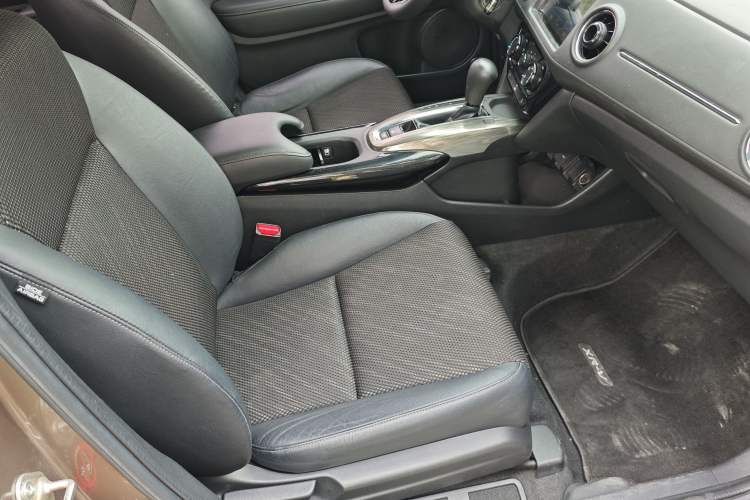 Used Honda XR-V 2017 1.5L LXi CVT Classic Edition Interior 7