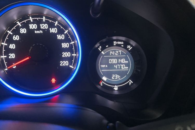 Used Honda XR-V 2017 1.5L LXi CVT Classic Edition Odometer Close Up
