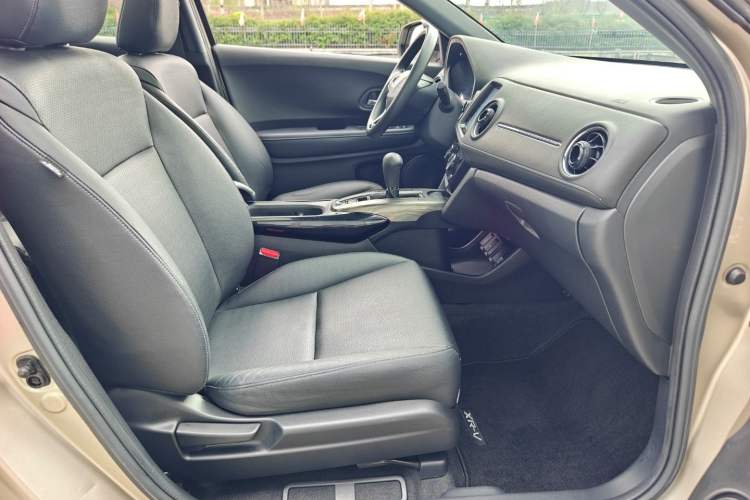 Used Honda XR-V 2017 1.8L EXi CVT Comfort Version Right Front Seat