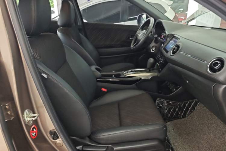 Used Honda XR-V 2017 1.5L LXi CVT Classic Edition Right Front Seat