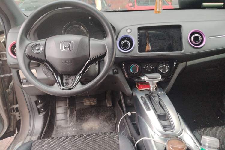 Used Honda XR-V 2017 1.5L LXi CVT Classic Edition Center Console