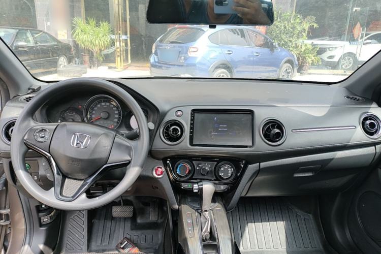 Used Honda XR-V 2017 1.8L EXi CVT Comfort Version Center Console
