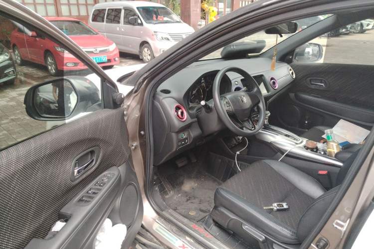 Used Honda XR-V 2017 1.5L LXi CVT Classic Edition Driver Seat