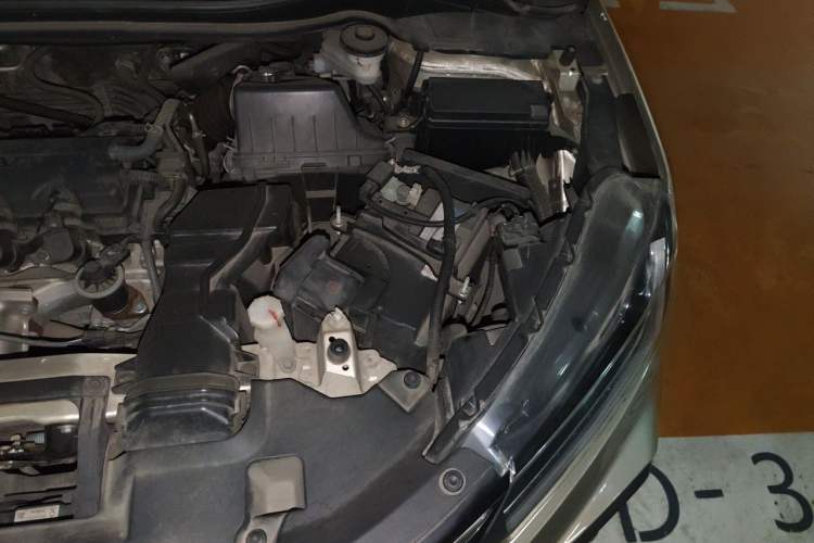 Used Honda XR-V 2017 1.8L EXi CVT Comfort Version Engine Bay Left