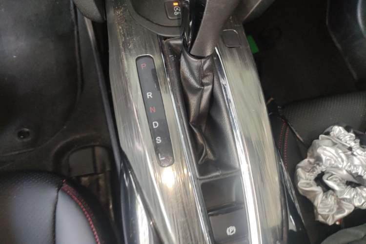 Used Honda XR-V 2017 1.8L EXi CVT Comfort Version Gear Lever