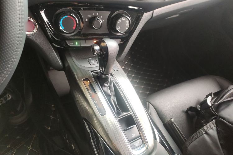 Used Honda XR-V 2017 1.8L EXi CVT Comfort Version Gear Lever