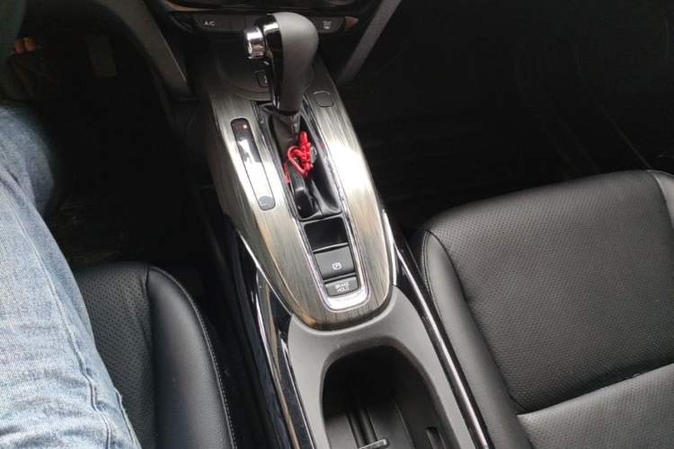 Used Honda XR-V 2017 1.8L EXi CVT Comfort Version Gear Lever