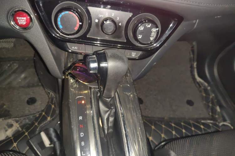 Used Honda XR-V 2017 1.8L EXi CVT Comfort Version Gear Lever