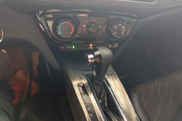 Used Honda XR-V 2017 1.5L LXi CVT Classic Edition Gear Lever