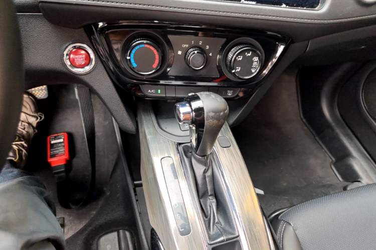 Used Honda XR-V 2017 1.8L EXi CVT Comfort Version Gear Lever