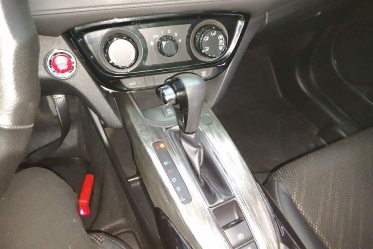 Used Honda XR-V 2017 1.8L EXi CVT Comfort Version Gear Lever