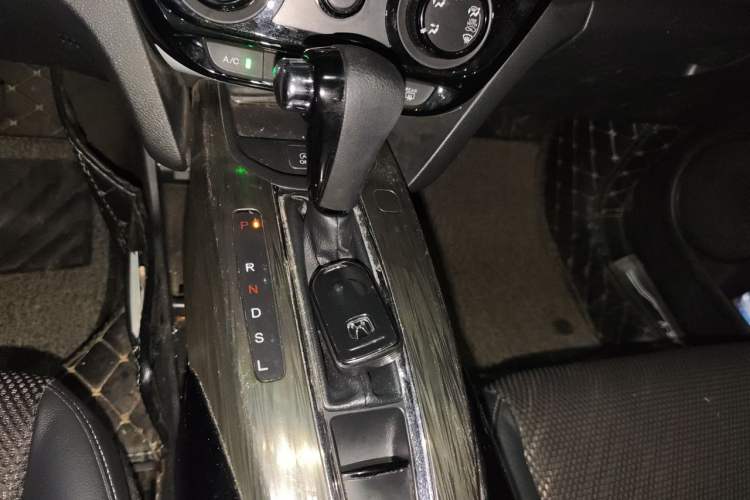 Used Honda XR-V 2017 1.8L EXi CVT Comfort Version Gear Lever