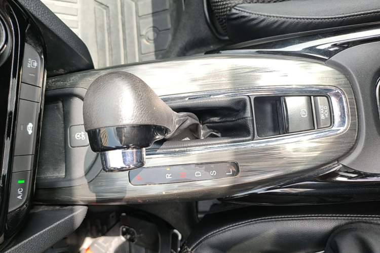 Used Honda XR-V 2017 1.8L EXi CVT Comfort Version Gear Lever