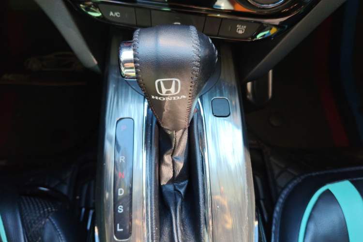 Used Honda XR-V 2017 1.5L LXi CVT Classic Edition Gear Lever