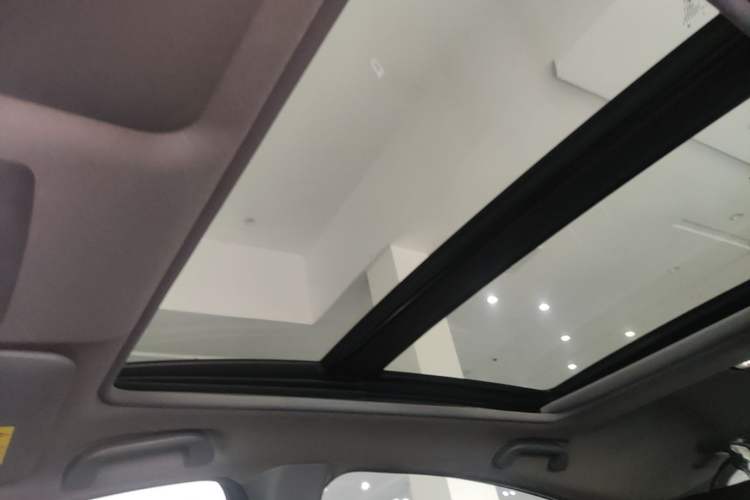 Used Honda XR-V 2017 1.8L EXi CVT Comfort Version Headliner