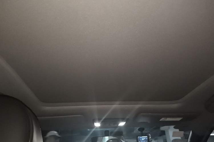 Used Honda XR-V 2017 1.8L EXi CVT Comfort Version Headliner