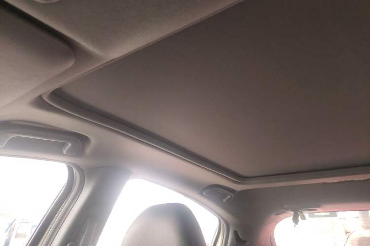 Used Honda XR-V 2017 1.8L EXi CVT Comfort Version Headliner