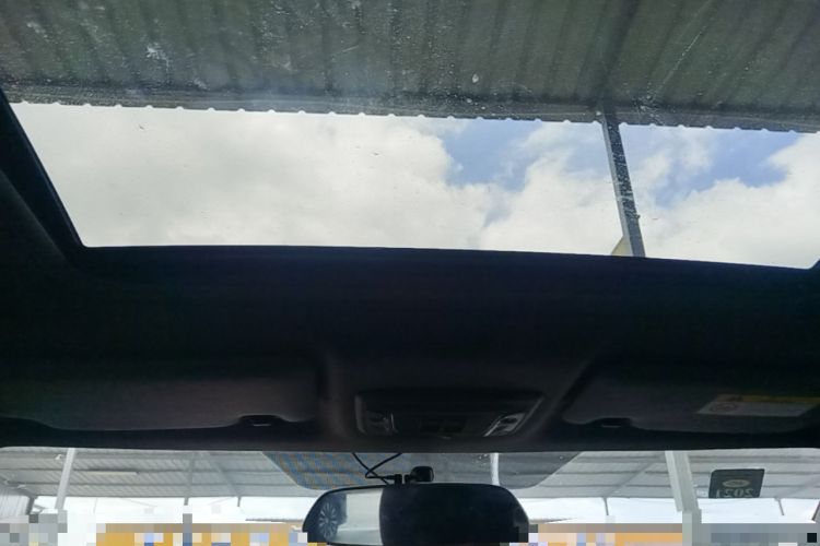 Used Honda XR-V 2017 1.8L EXi CVT Comfort Version Headliner