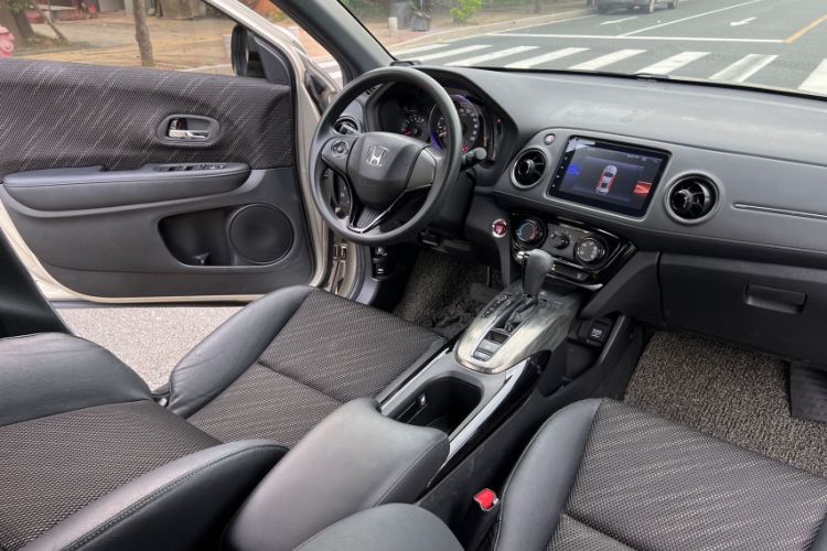 Used Honda XR-V 2017 1.8L EXi CVT Comfort Version Interior 1