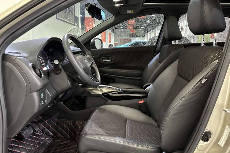Used Honda XR-V 2017 1.8L EXi CVT Comfort Version Interior 2