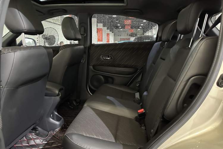 Used Honda XR-V 2017 1.8L EXi CVT Comfort Version Interior 3