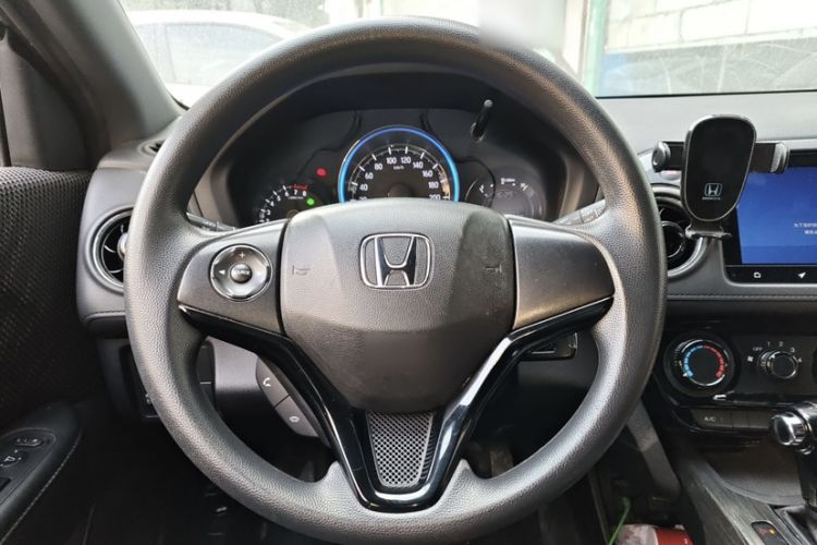 Used Honda XR-V 2017 1.5L LXi CVT Classic Edition Interior 3