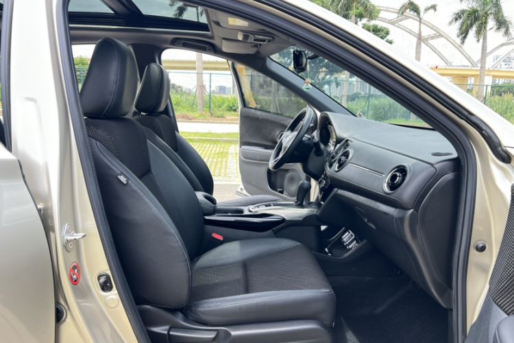 Used Honda XR-V 2017 1.8L EXi CVT Comfort Version Interior 4