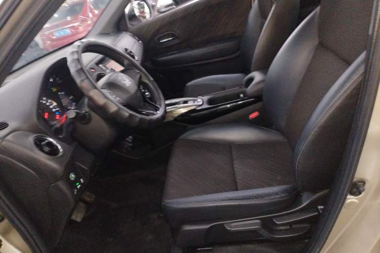 Used Honda XR-V 2017 1.8L EXi CVT Comfort Version Left Front Seat