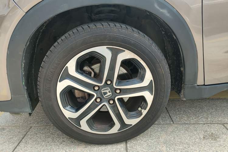 Used Honda XR-V 2017 1.8L EXi CVT Comfort Version Left Front Wheel Hub