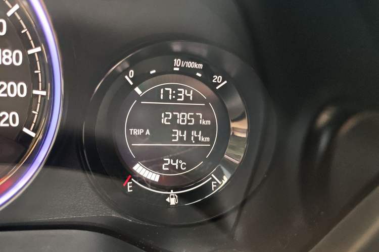 Used Honda XR-V 2017 1.5L LXi CVT Classic Edition Odometer Close Up