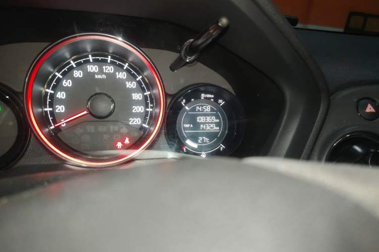 Used Honda XR-V 2017 1.8L EXi CVT Comfort Version Odometer Close Up