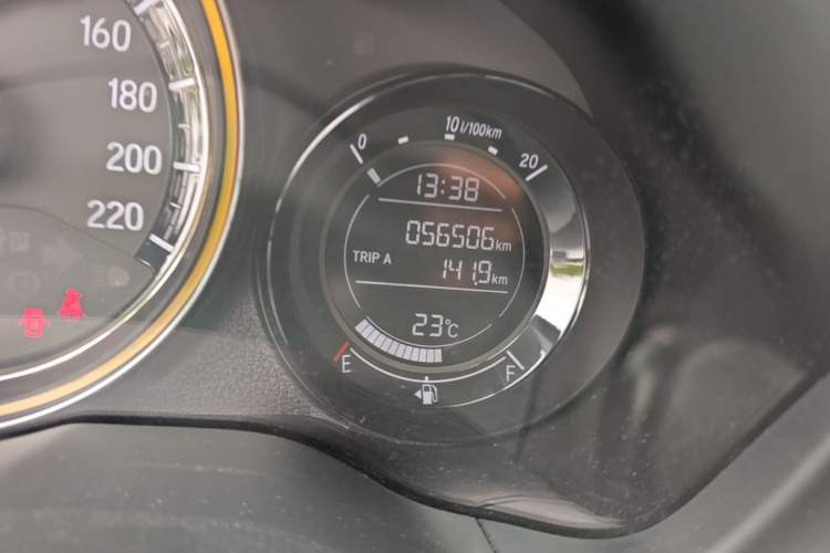 Used Honda XR-V 2017 1.8L EXi CVT Comfort Version Odometer Close Up