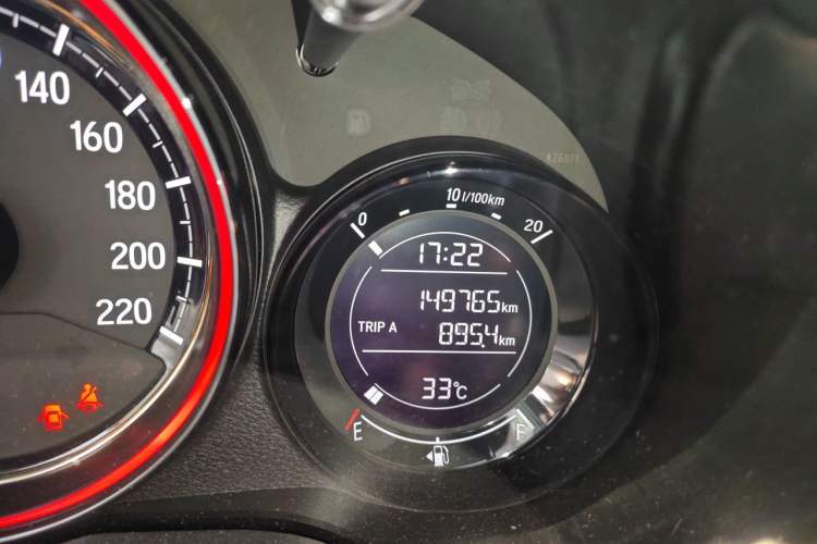 Used Honda XR-V 2017 1.8L EXi CVT Comfort Version Odometer Close Up