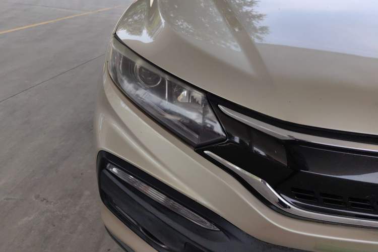 Used Honda XR-V 2017 1.8L VTi CVT Luxury Edition Right Front Headlight