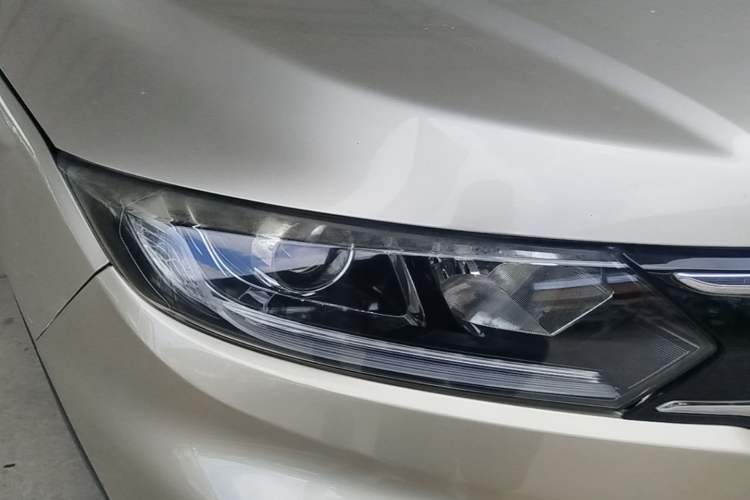 Used Honda XR-V 2017 1.8L EXi CVT Comfort Version Right Front Headlight