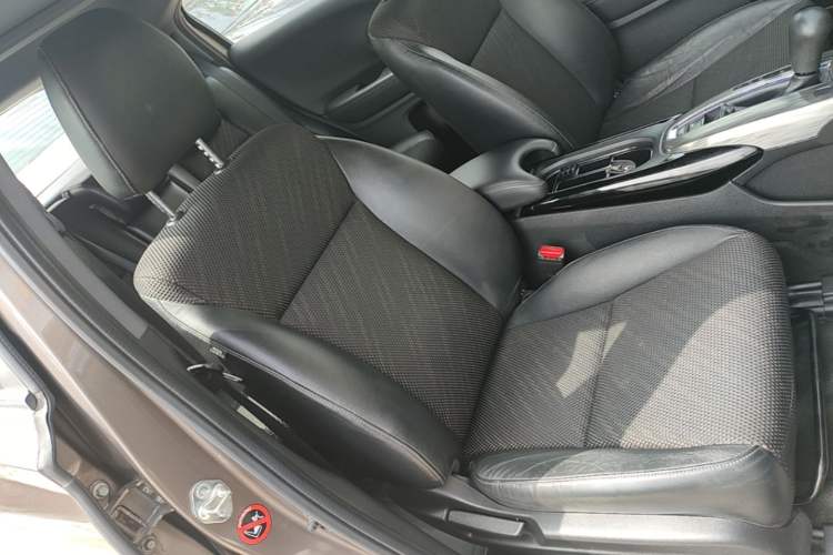 Used Honda XR-V 2017 1.8L EXi CVT Comfort Version Right Front Seat