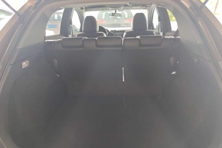 Used Honda XR-V 2017 1.5L LXi CVT Classic Edition Trunk