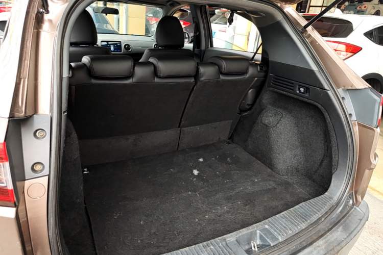 Used Honda XR-V 2017 1.8L EXi CVT Comfort Version Trunk