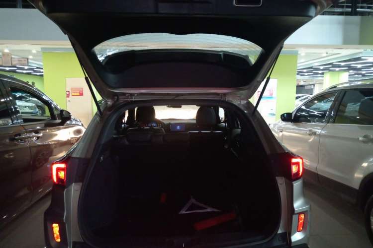 Used Honda XR-V 2017 1.8L EXi CVT Comfort Version Trunk
