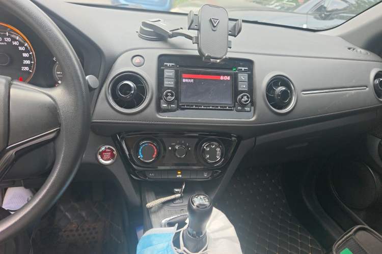 Used Honda XR-V 2017 1.8L EXi Manual Comfort Edition Audio And AC Panel