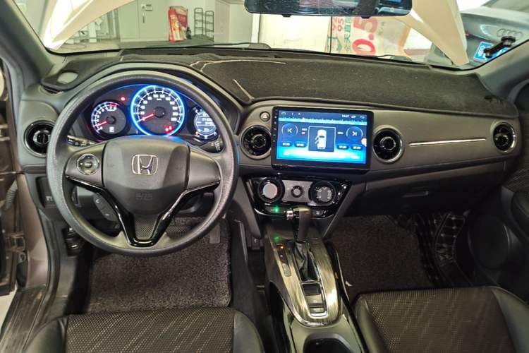 Used Honda XR-V 2017 1.5L LXi CVT Classic Edition Center Console