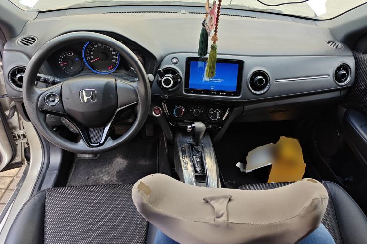 Used Honda XR-V 2017 1.8L EXi CVT Comfort Version Center Console