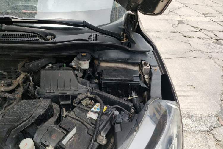 Used Honda XR-V 2017 1.8L EXi CVT Comfort Version Engine Bay Left