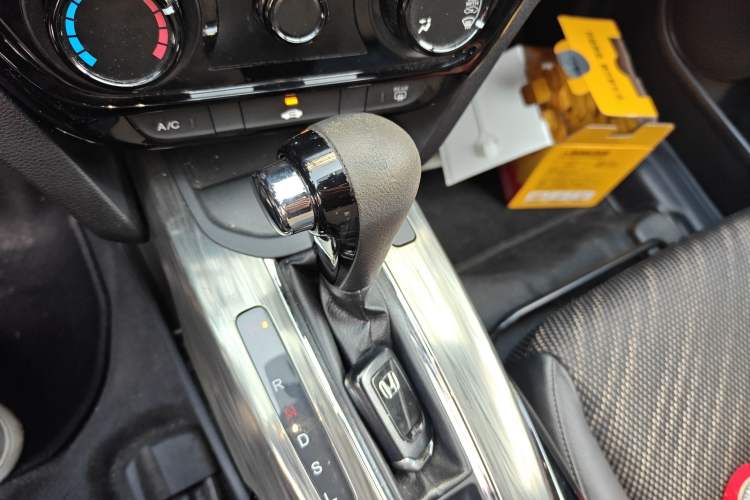 Used Honda XR-V 2017 1.8L EXi CVT Comfort Version Gear Lever