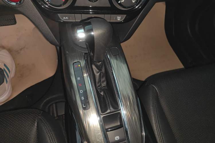 Used Honda XR-V 2017 1.8L EXi CVT Comfort Version Gear Lever