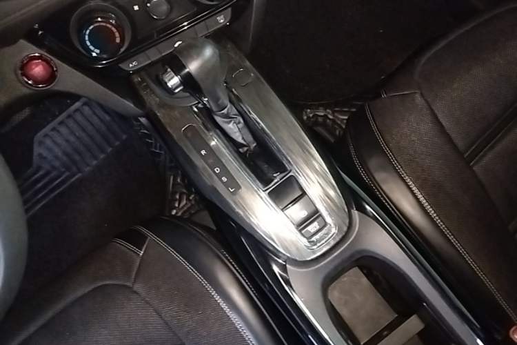 Used Honda XR-V 2017 1.8L EXi CVT Comfort Version Gear Lever