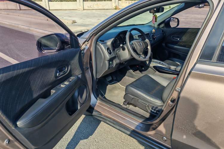 Used Honda XR-V 2017 1.8L EXi CVT Comfort Version Interior 1